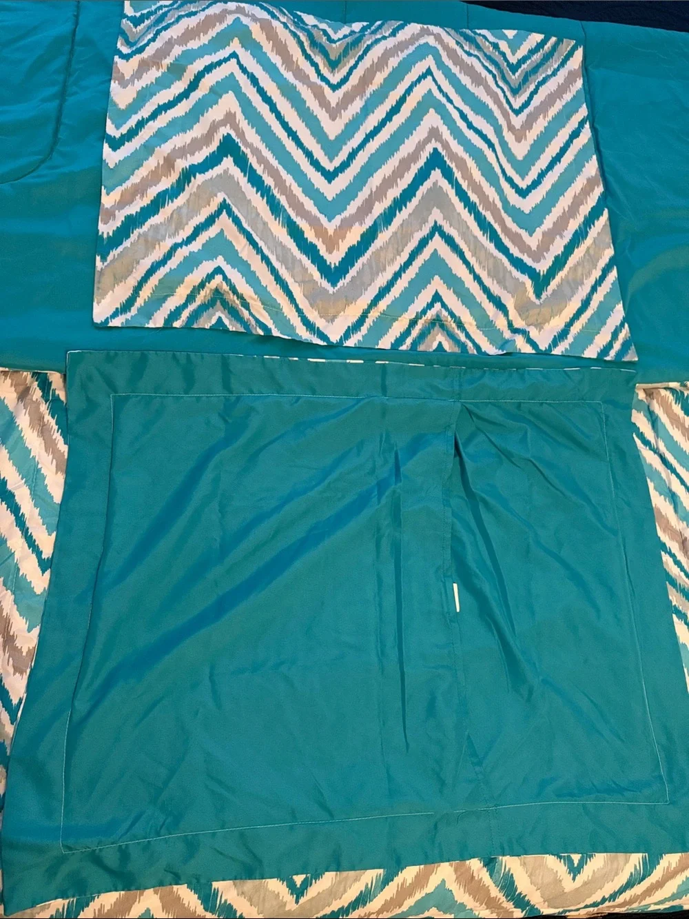 Mainstays Chevron Comforter and Pillow Shams in Teal, Gray, White